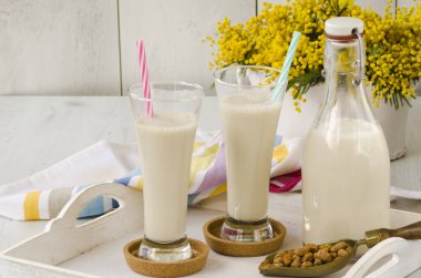Kaplan fındık süt. horchata de chufa.