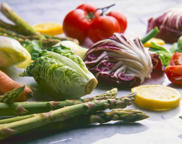 Une nourriture saine. Légumes divers . — Photo