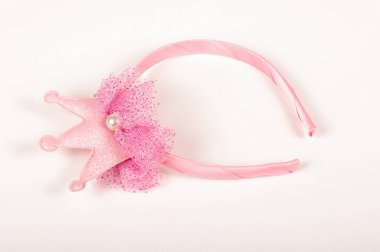 Beyaz adam izole kızlar için pembe Prenses kafa bandı