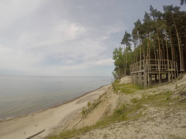 Nederländska hatt (Olando kepure) stranden nära Karkle, Klaipeda, Litauen — Stockfoto