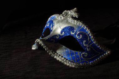 Seksi domino maskesi baştan çıkarma kavramı