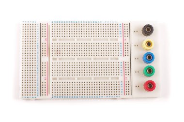 Boş breadboard üzerinde WHI izole elektronik prototip için