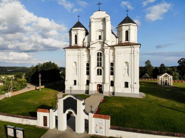 Litvanya 'nın başkenti Kraziai' deki Aziz Meryem Kilisesi 'nin kusursuz hava fotoğrafçılığı.