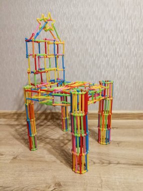 Plastik oyuncak üreticisinden inşa edilen yaratıcı tasarım sandalyesi