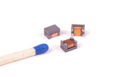 Yüksek bütünlüklü elektronik bileşen genel mod tıkanıklığı