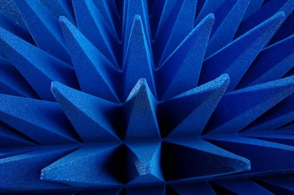Kék Puha Hibrid Piramis Mikrohullámú Sütő Rádiófrekvenciás Abszorberek Közelről — Stock Fotó