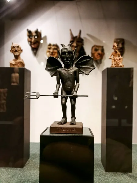 Kaunas Lithuania Abril 2015 Obra Simbólica Escultura Del Diablo Museo — Foto de Stock