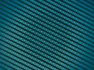 Yeşil ve mavi karışık renklerle ikili kod numarası arkaplanının bulanık etkisi.