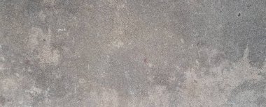 Arka plan için beton duvar beyaz ve gri renkli. Çizik ve çatlaklarla eski grunge dokuları.