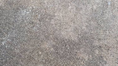 Arka plan için beton duvar beyaz ve gri renkli. Çizik ve çatlaklarla eski grunge dokuları.