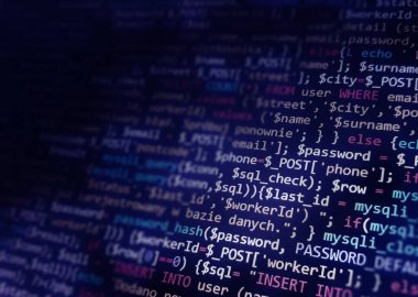 Mavi yazılım geliştiricisi arka planı. Programcı tarafından yazılım geliştirme. Soyut bilgisayar betik kodu. 