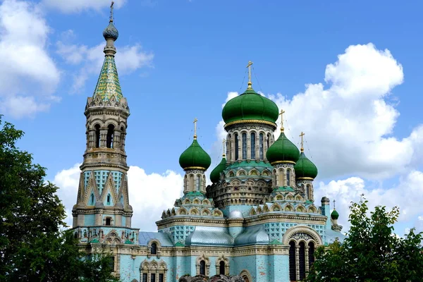 Haummption Cathedral White Krynica Chernivtsi Region 로열티 프리 스톡 이미지