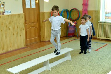 Anaokulunda oynayan çocuklar