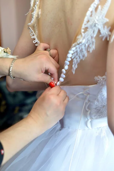 Bride Helped Correct Bride Wedding Dress Beforethe Ceremony Wedding Suit — Stock Photo, Image