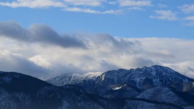 Güneşli bir günde Tatra Dağları