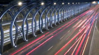 Yüksek hızlı yolda araba trafik 