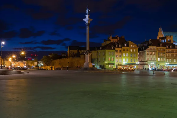 Warszawa, gamla stan nattetid — Stockfoto