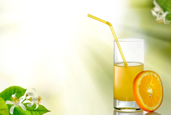 Imagen de zumo de naranja primer plano — Foto de Stock