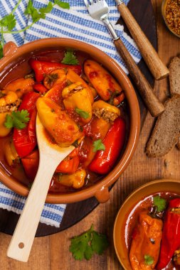 fırında biber dolması