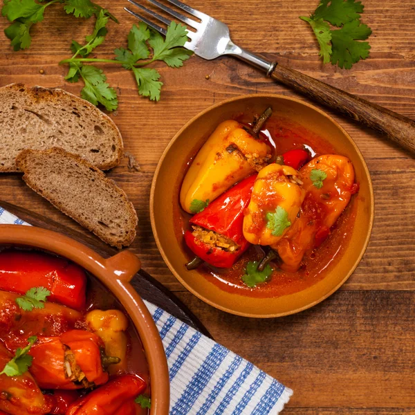 Gebackene gefüllte Paprika — Stockfoto