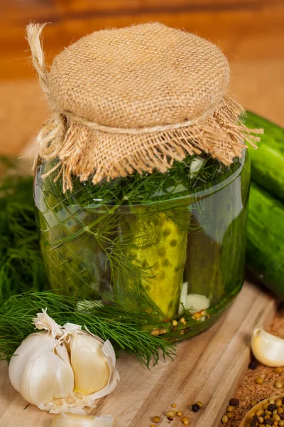 Pepinos em conserva Dill — Fotografia de Stock