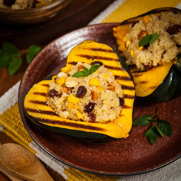 Calabaza de maíz relleno con quinua —  Fotos de Stock