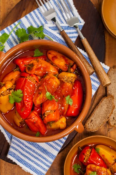 Gebackene gefüllte Paprika — Stockfoto