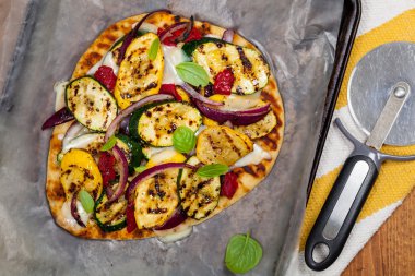 Izgara sebze gözleme Pizza