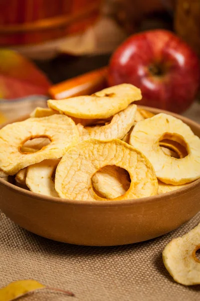 Domácí sušená jablka — Stock fotografie