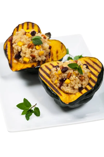 Zucca Acorn farcita con Quinoa — Foto Stock