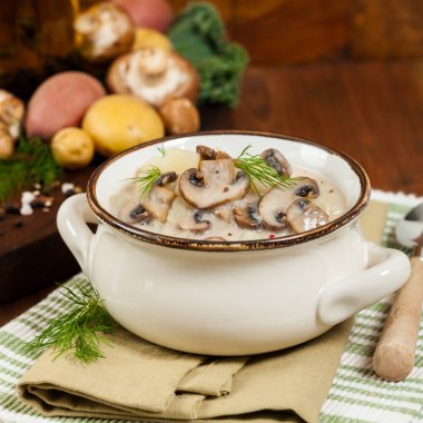 Mantar patates çorbası