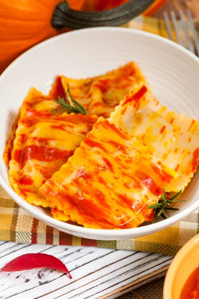 Pečené dýňové Ravioli — Stock fotografie