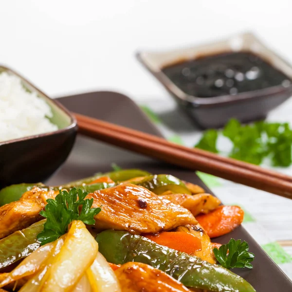 Poulet et légumes asiatique Stir-Fry — Photo