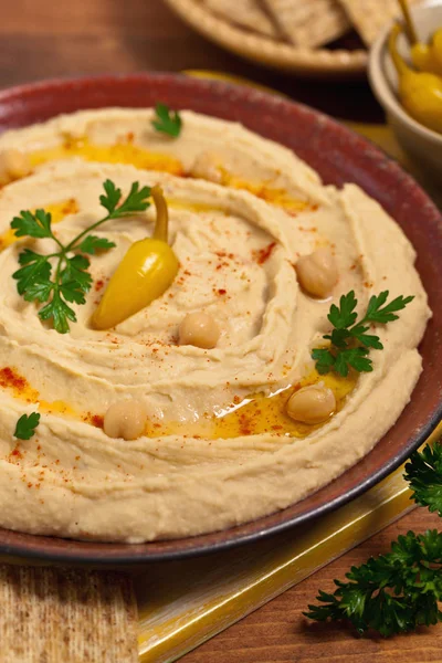 Hausgemachter Hummus-Dip — Stockfoto