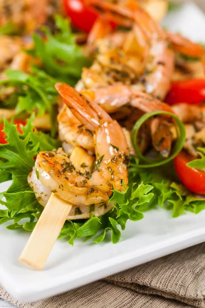 Gegrillte Garnelenspieße Vorspeise — Stockfoto