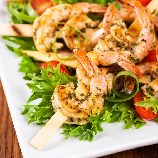 Gegrillte Garnelenspieße Vorspeise — Stockfoto