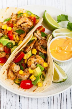 Karides Tacos Salsa ile