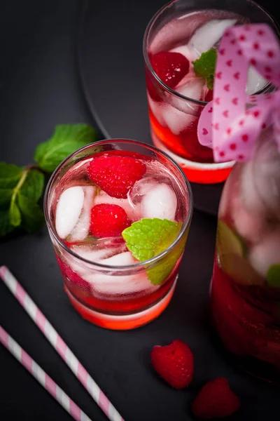 Hallon Cocktail lemonad — Stockfoto