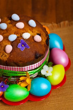 Rusça ve Ukraynaca geleneksel Paskalya kek