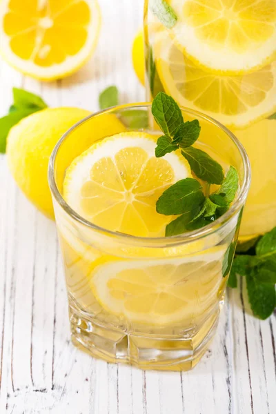 Limonade zomer dranken — Stockfoto