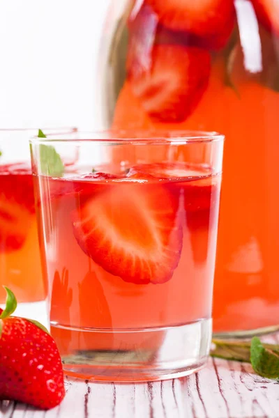 Strawberry Lemonade Drink — Stock Photo, Image