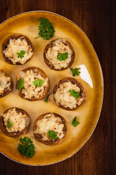 Setas rellenas vegetarianas —  Fotos de Stock