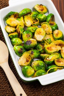 Brüksel lahanası limonlu