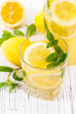 Limonata limon içecek