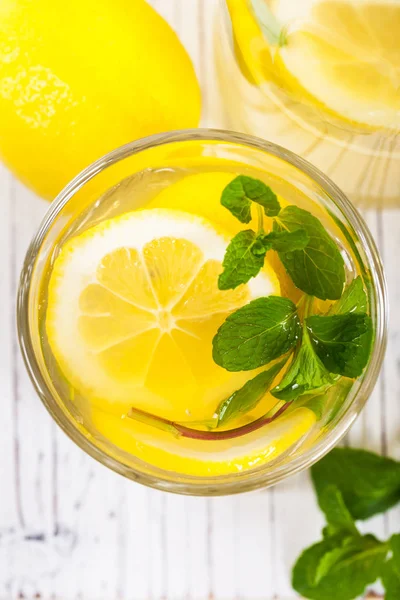 Limonade citroen drinken — Stockfoto