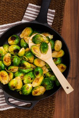 Brüksel lahanası limonlu