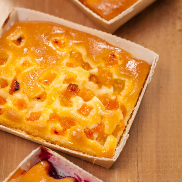 Apricot Mango Small Cakes — Stock Photo, Image