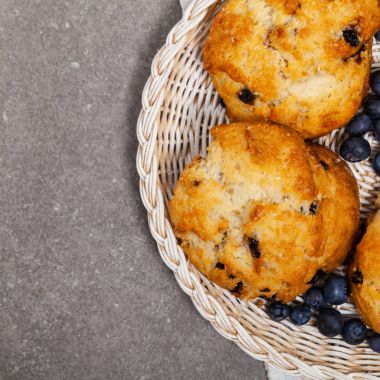 Vahşi yaban mersinli çörek