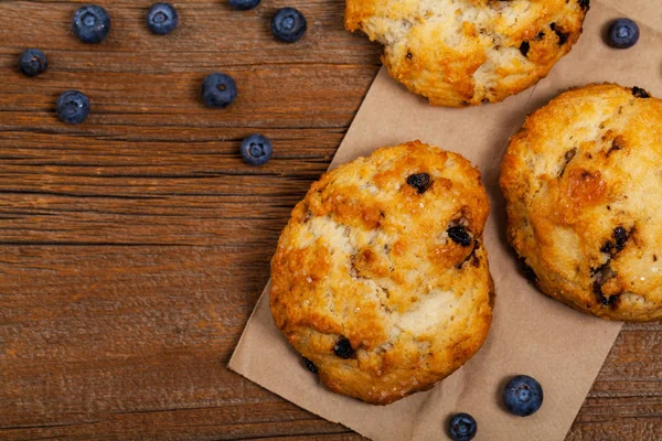 Vahşi yaban mersinli çörek