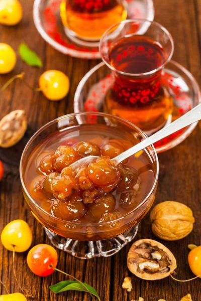 Cherry Jam met noten — Stockfoto